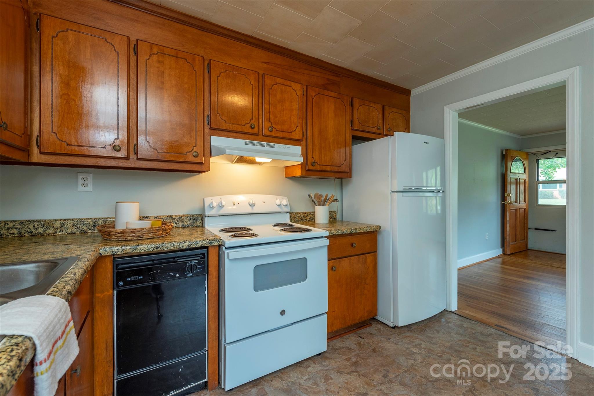 204 Northeast Avenue Swannanoa NC 28778