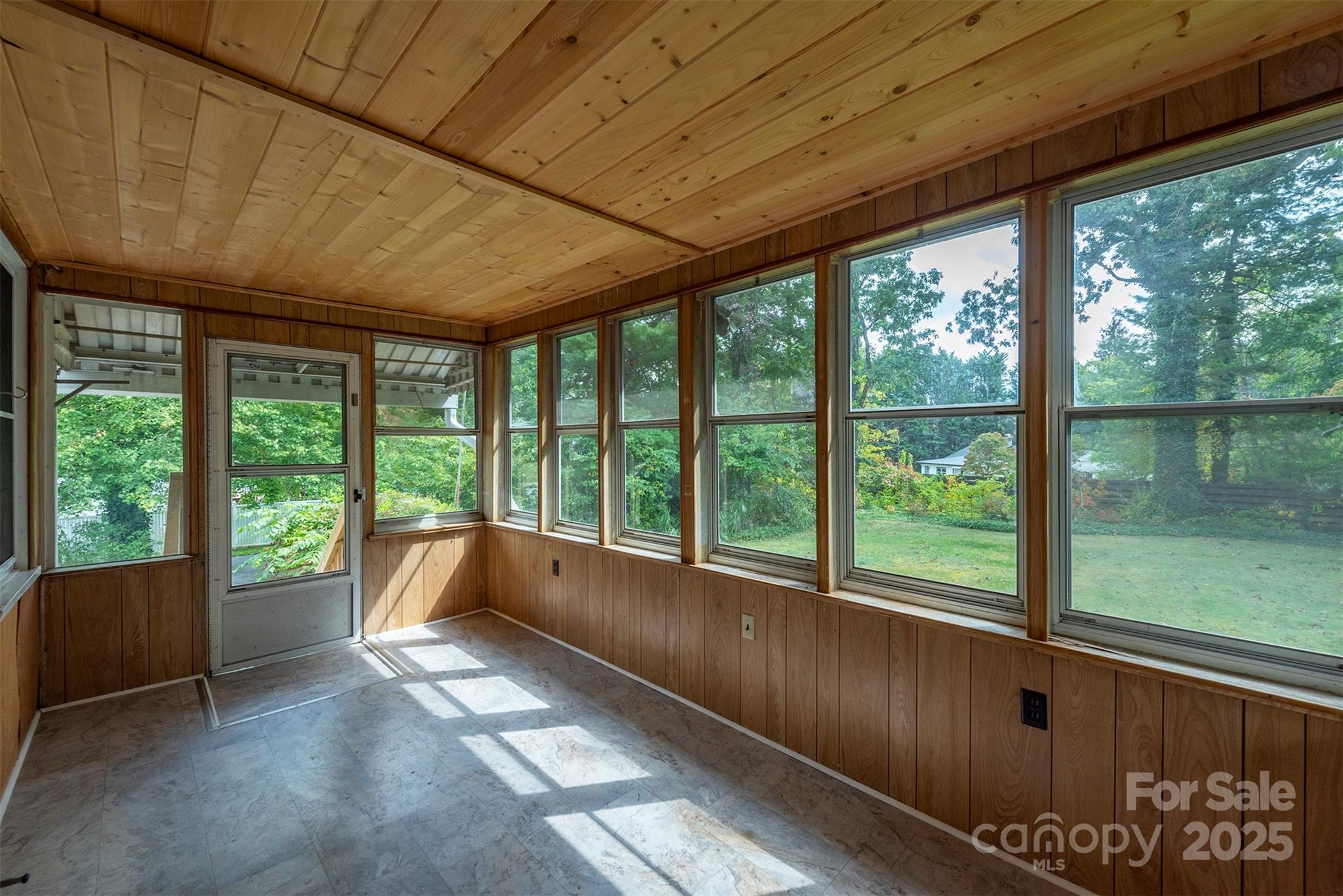 204 Northeast Avenue Swannanoa NC 28778