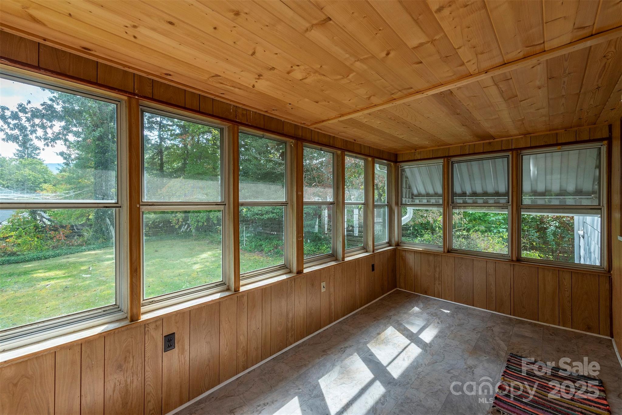 204 Northeast Avenue Swannanoa NC 28778