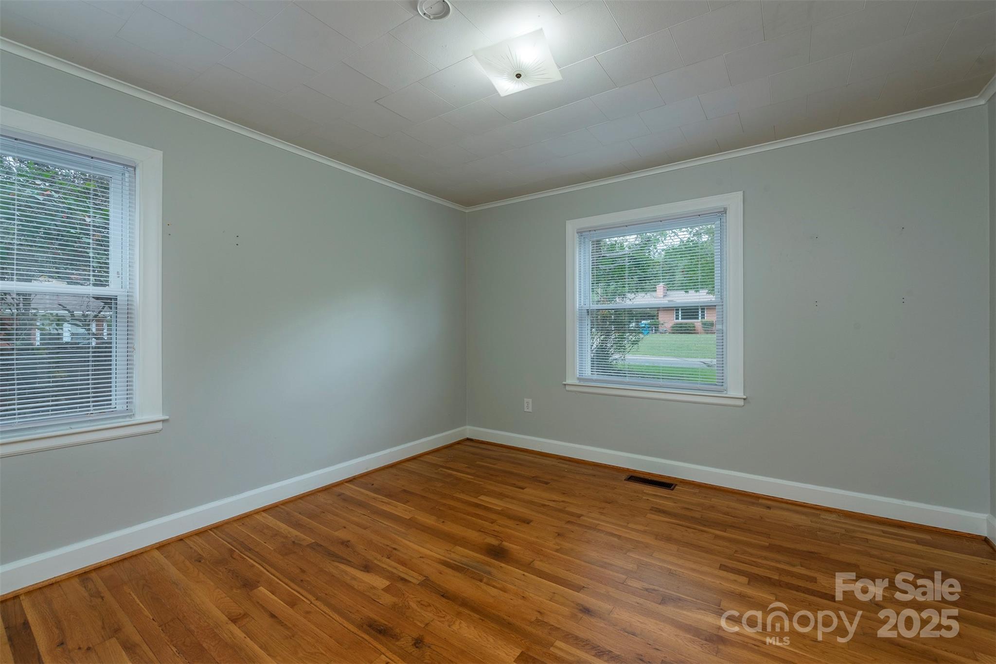 204 Northeast Avenue Swannanoa NC 28778