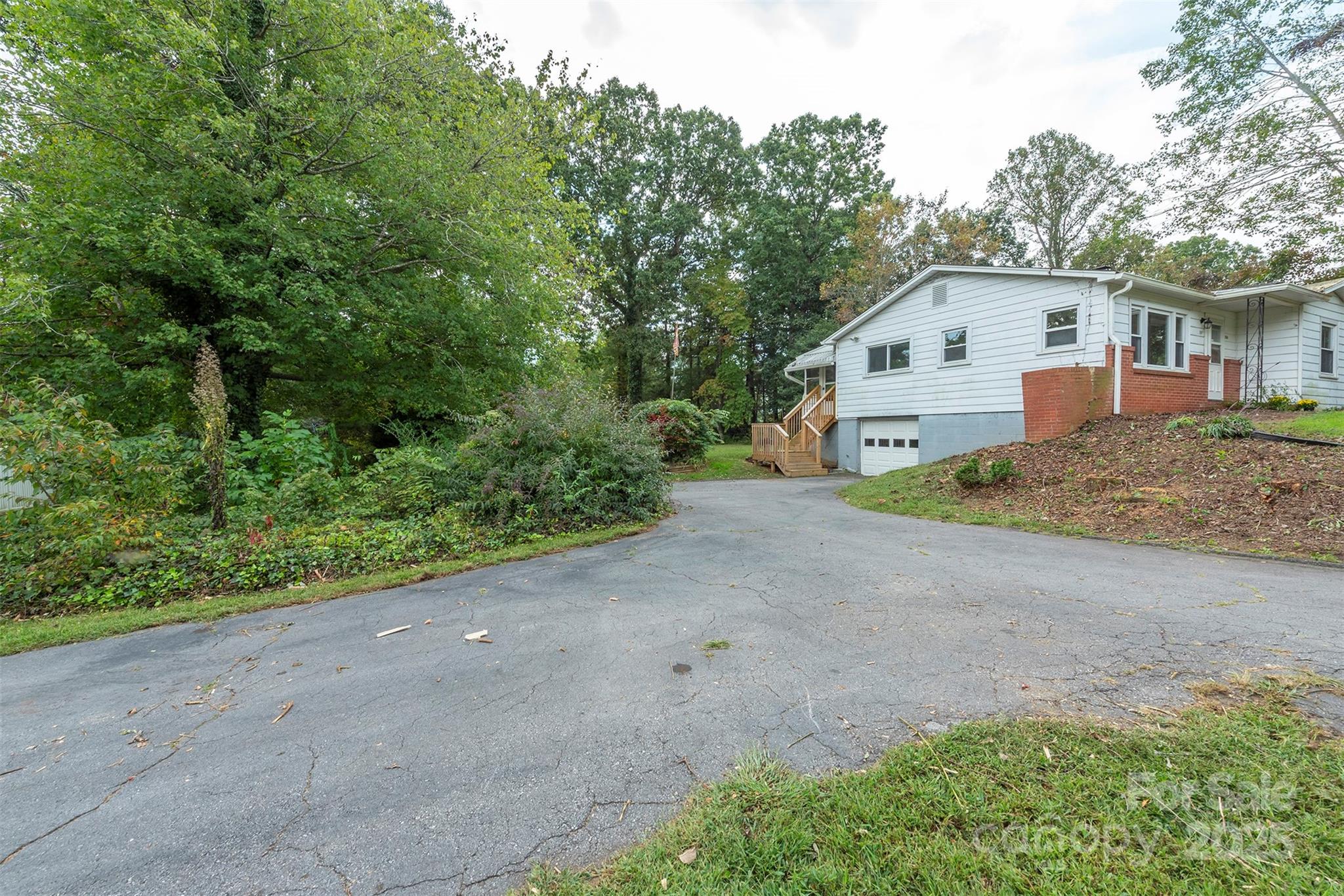 204 Northeast Avenue Swannanoa NC 28778
