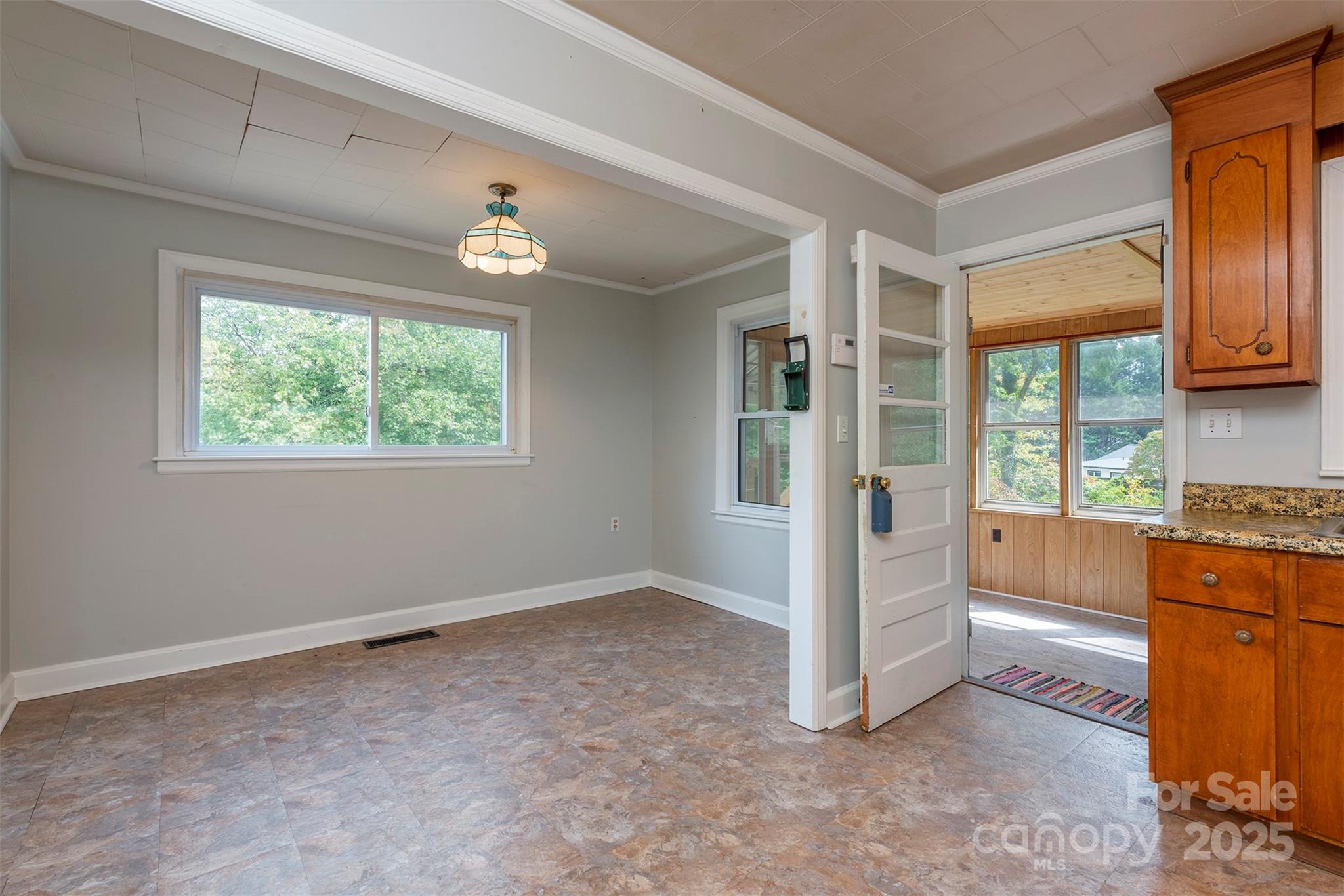204 Northeast Avenue Swannanoa NC 28778