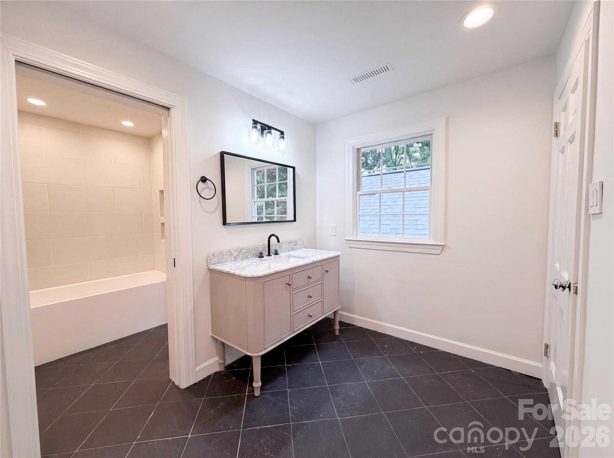 318 Valley Stream Road Statesville NC 28677