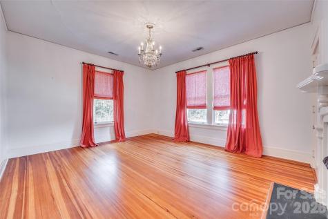 3 Kings Mountain Street York SC 29745