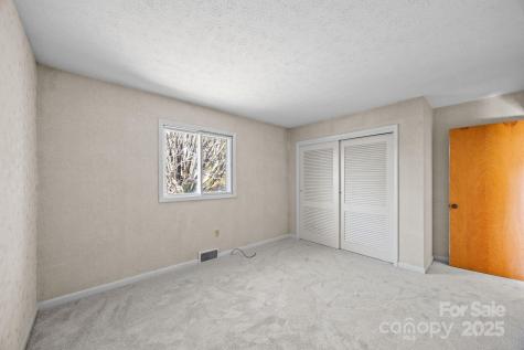 45 Crabapple Lane Asheville NC 28804