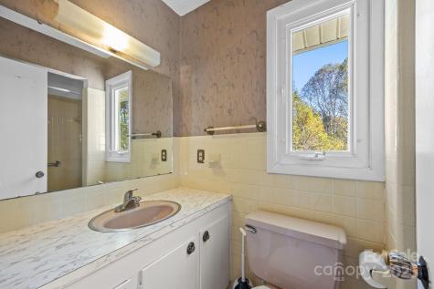 45 Crabapple Lane Asheville NC 28804