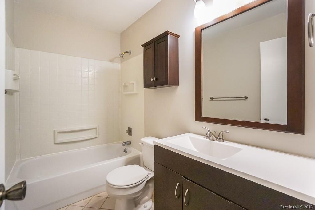 8221 Oakley Lane Charlotte NC 28270