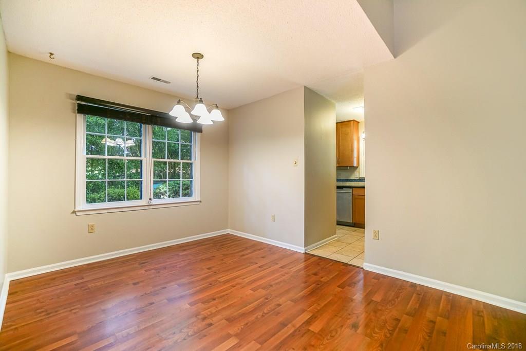 8221 Oakley Lane Charlotte NC 28270