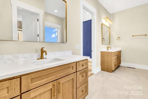 63 Horizon Way Alexander NC 28701