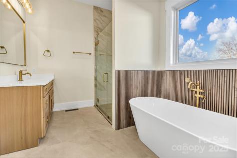 63 Horizon Way Alexander NC 28701