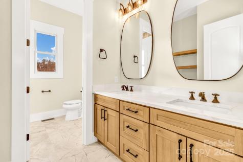 63 Horizon Way Alexander NC 28701