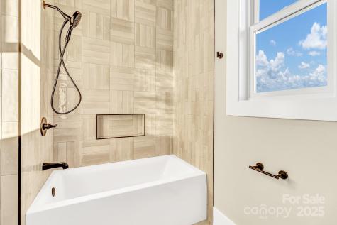 63 Horizon Way Alexander NC 28701