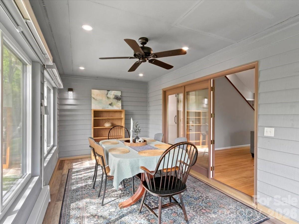 301 Robertson Street Burnsville NC 28714