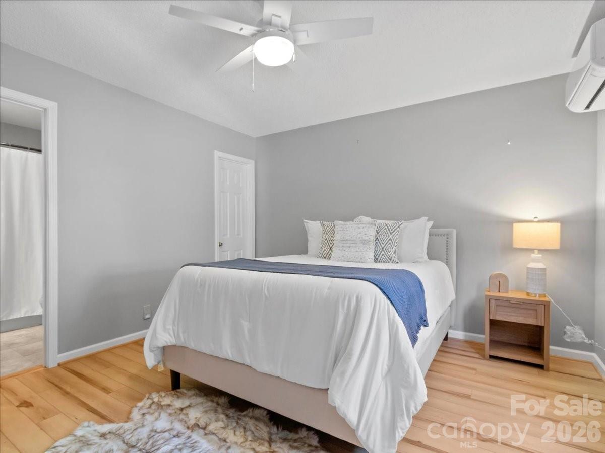 301 Robertson Street Burnsville NC 28714