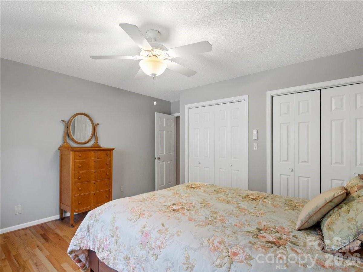 301 Robertson Street Burnsville NC 28714