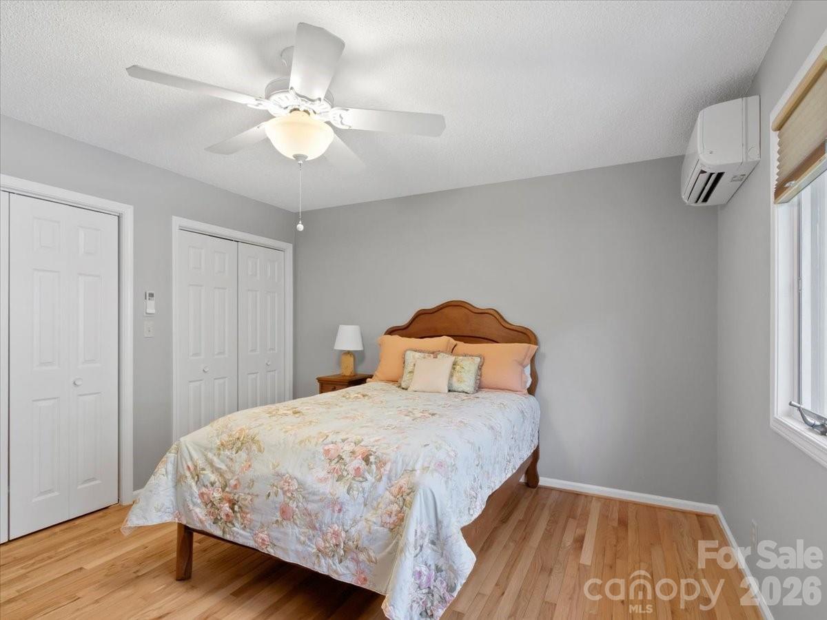 301 Robertson Street Burnsville NC 28714