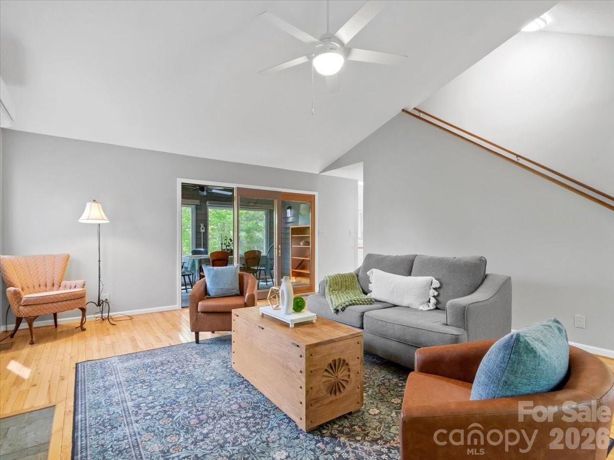 301 Robertson Street Burnsville NC 28714