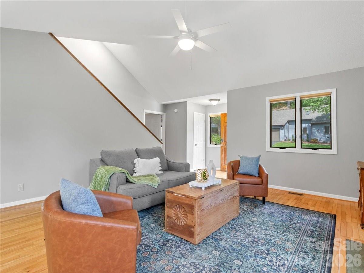 301 Robertson Street Burnsville NC 28714