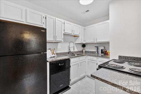 5917 Crape Myrtle Lane Charlotte NC 28216