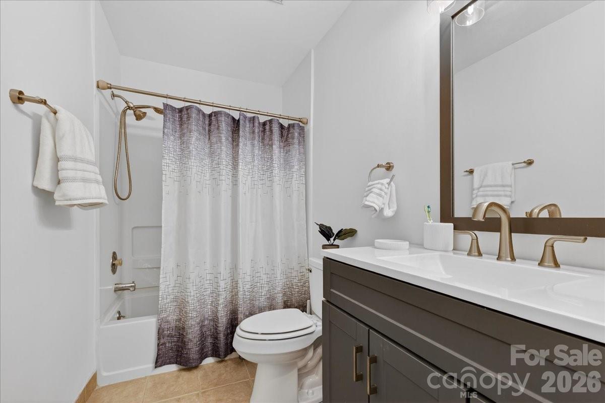 5917 Crape Myrtle Lane Charlotte NC 28216