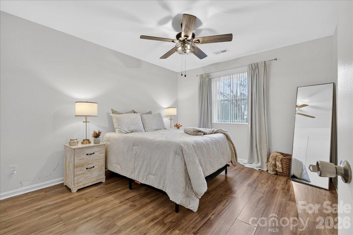 5917 Crape Myrtle Lane Charlotte NC 28216