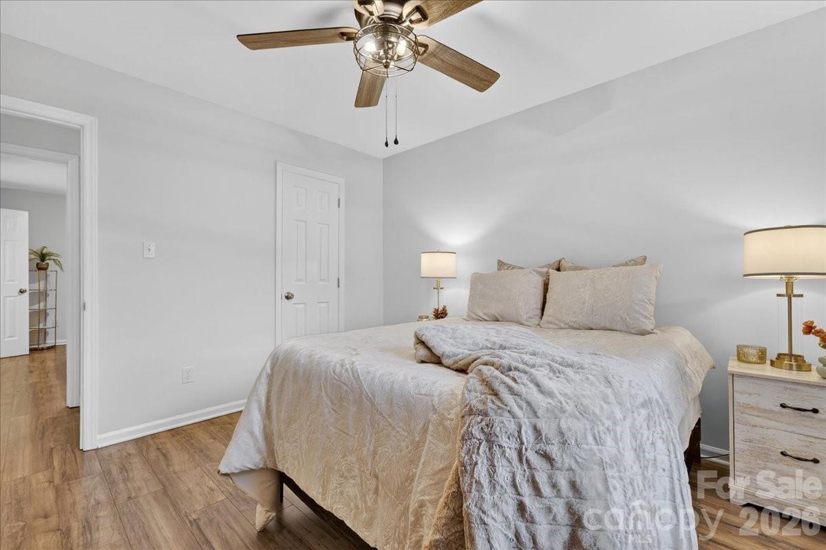 5917 Crape Myrtle Lane Charlotte NC 28216