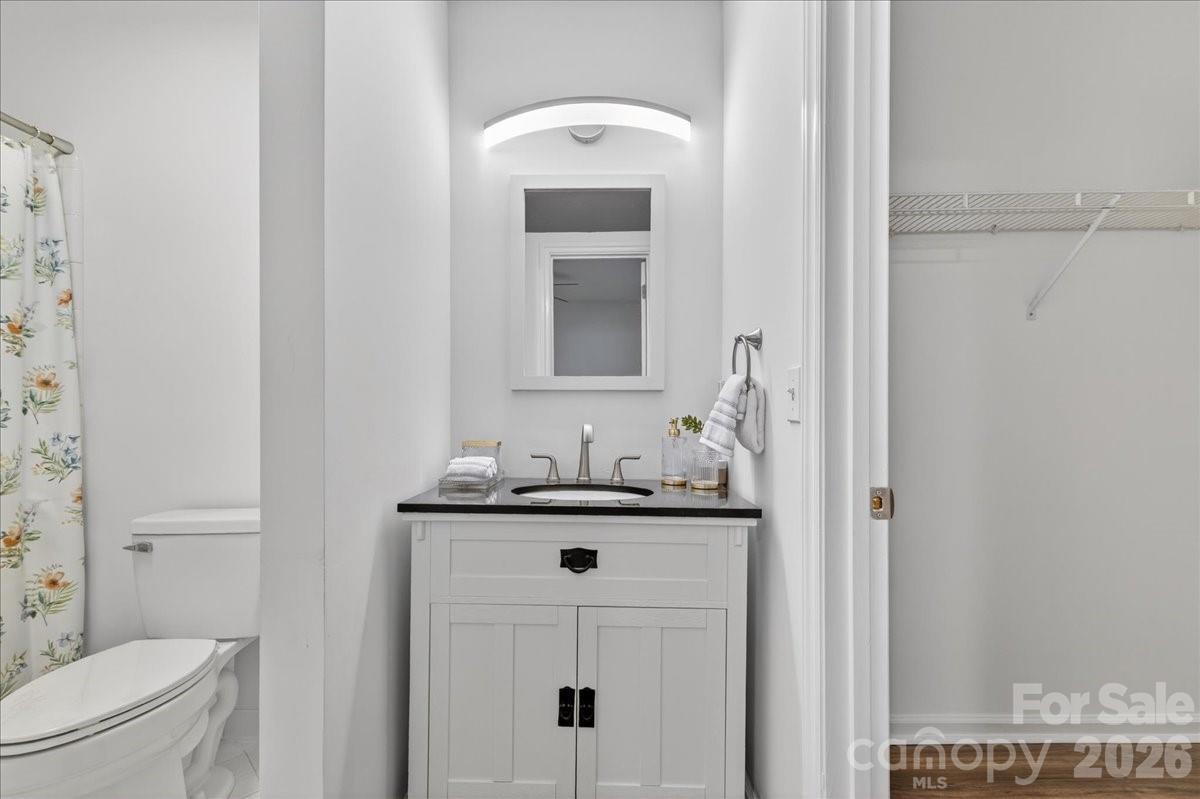5917 Crape Myrtle Lane Charlotte NC 28216