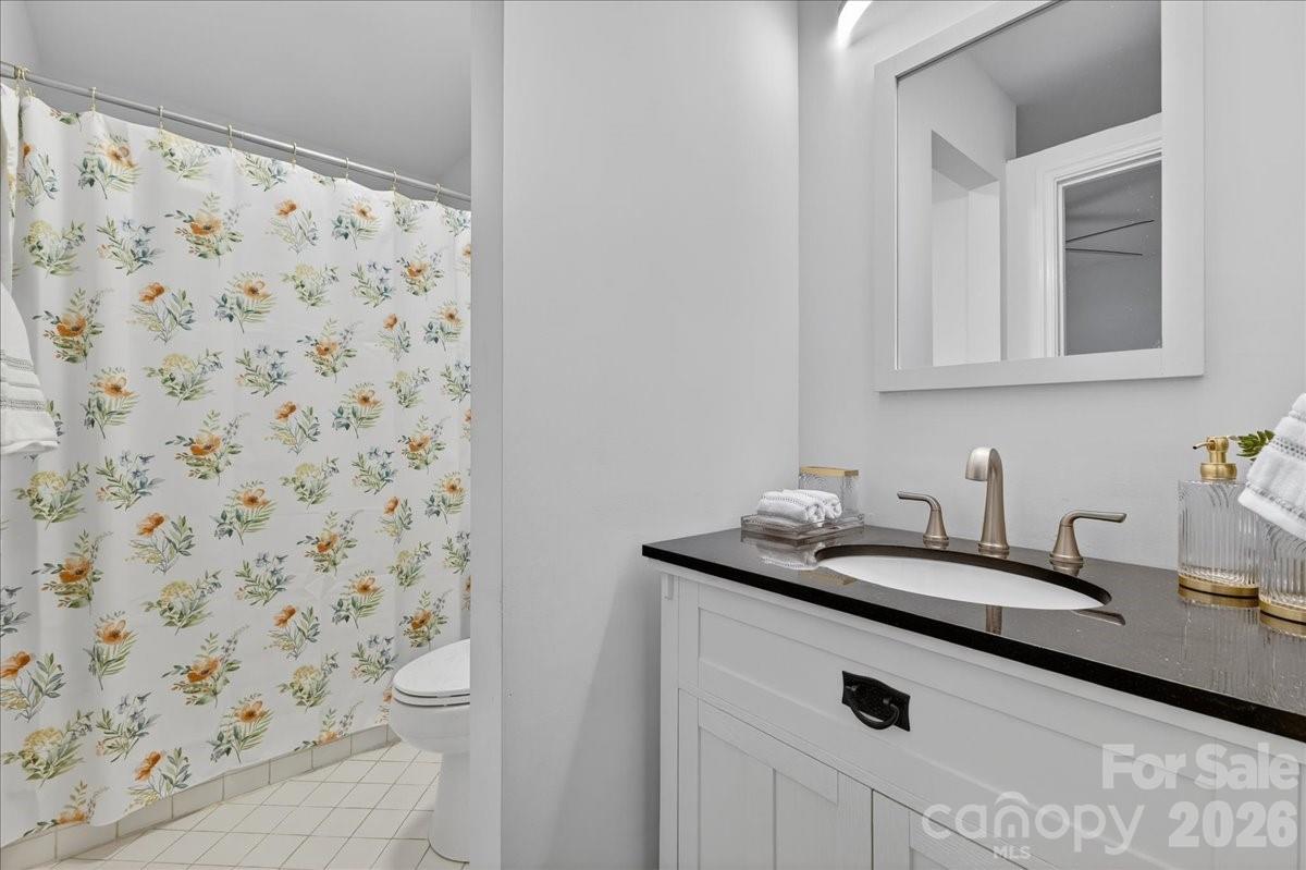 5917 Crape Myrtle Lane Charlotte NC 28216