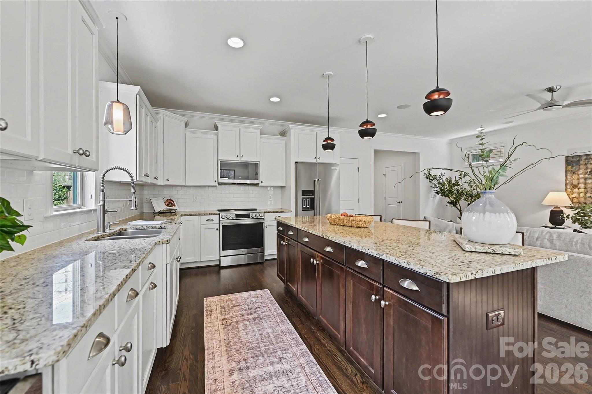 1102 Yale Place Charlotte NC 28209
