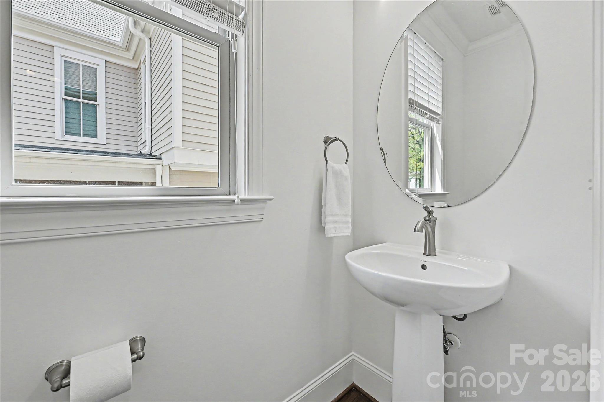 1102 Yale Place Charlotte NC 28209