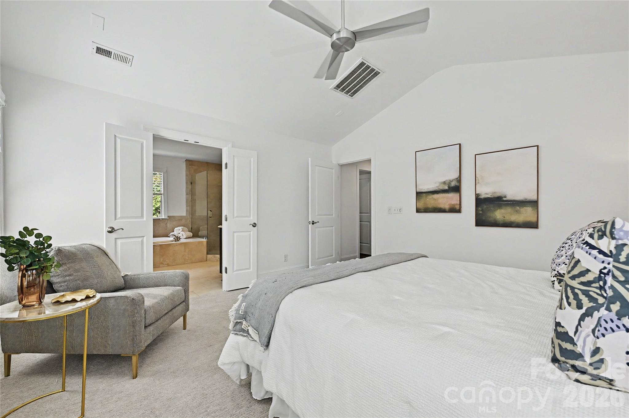 1102 Yale Place Charlotte NC 28209