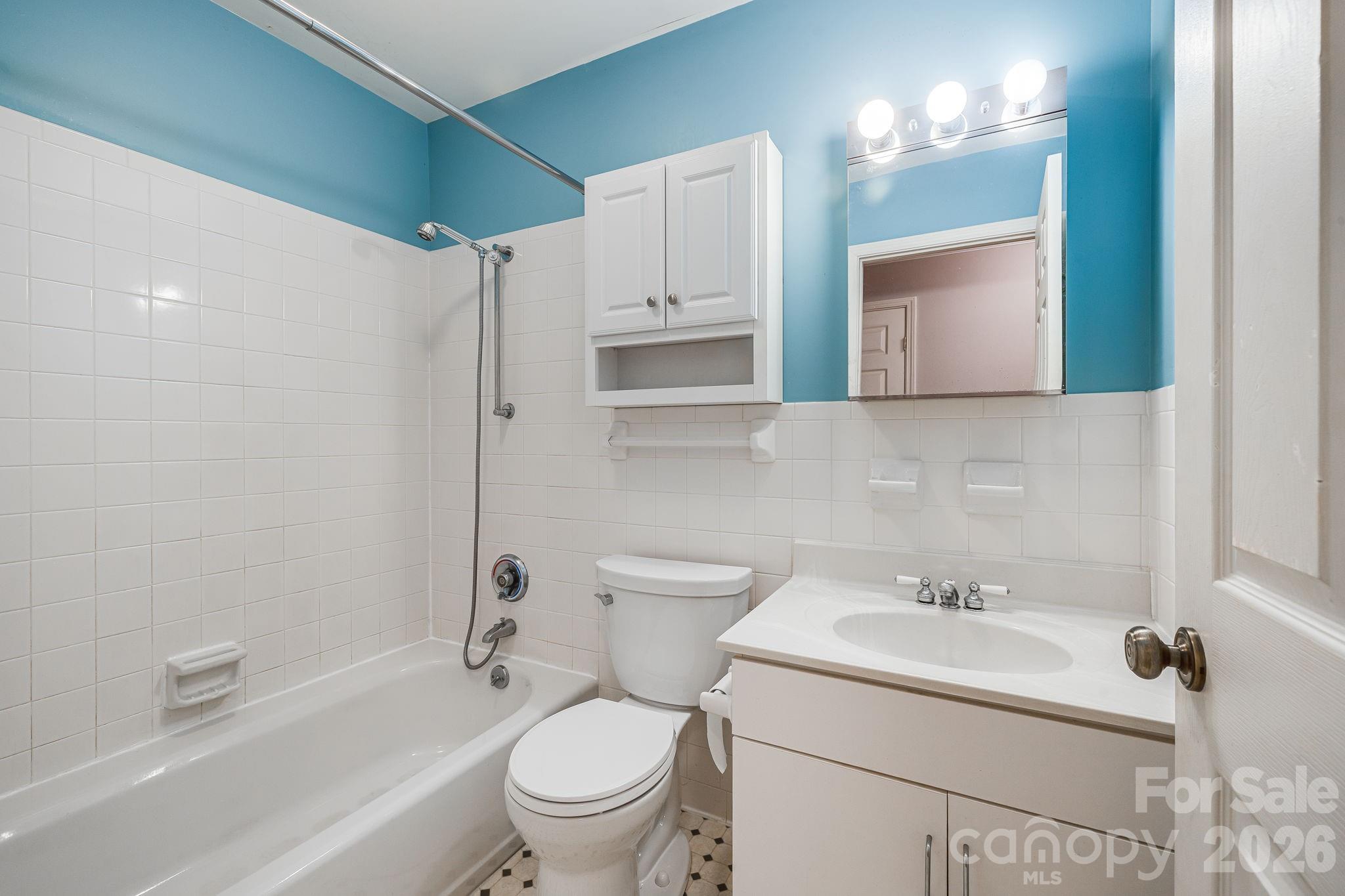 200 Duck Drive Mars Hill NC 28754