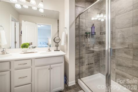 1206 Keydet Drive Charlotte NC 28216