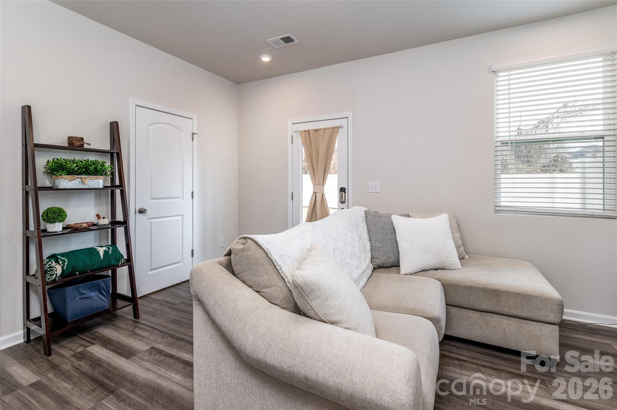 1206 Keydet Drive Charlotte NC 28216