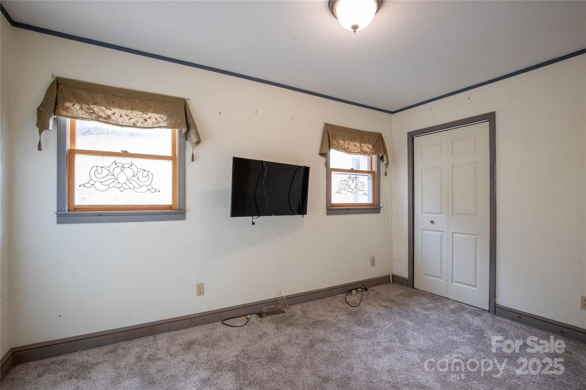 400 Three Dog Mountain Road Bakersville NC 28705