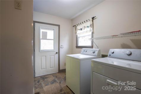 400 Three Dog Mountain Road Bakersville NC 28705