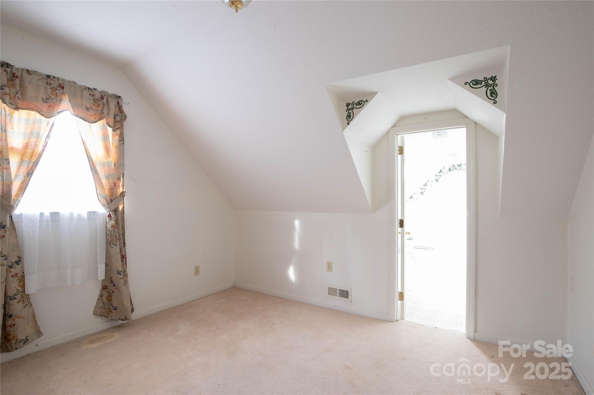 400 Three Dog Mountain Road Bakersville NC 28705