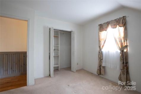 400 Three Dog Mountain Road Bakersville NC 28705