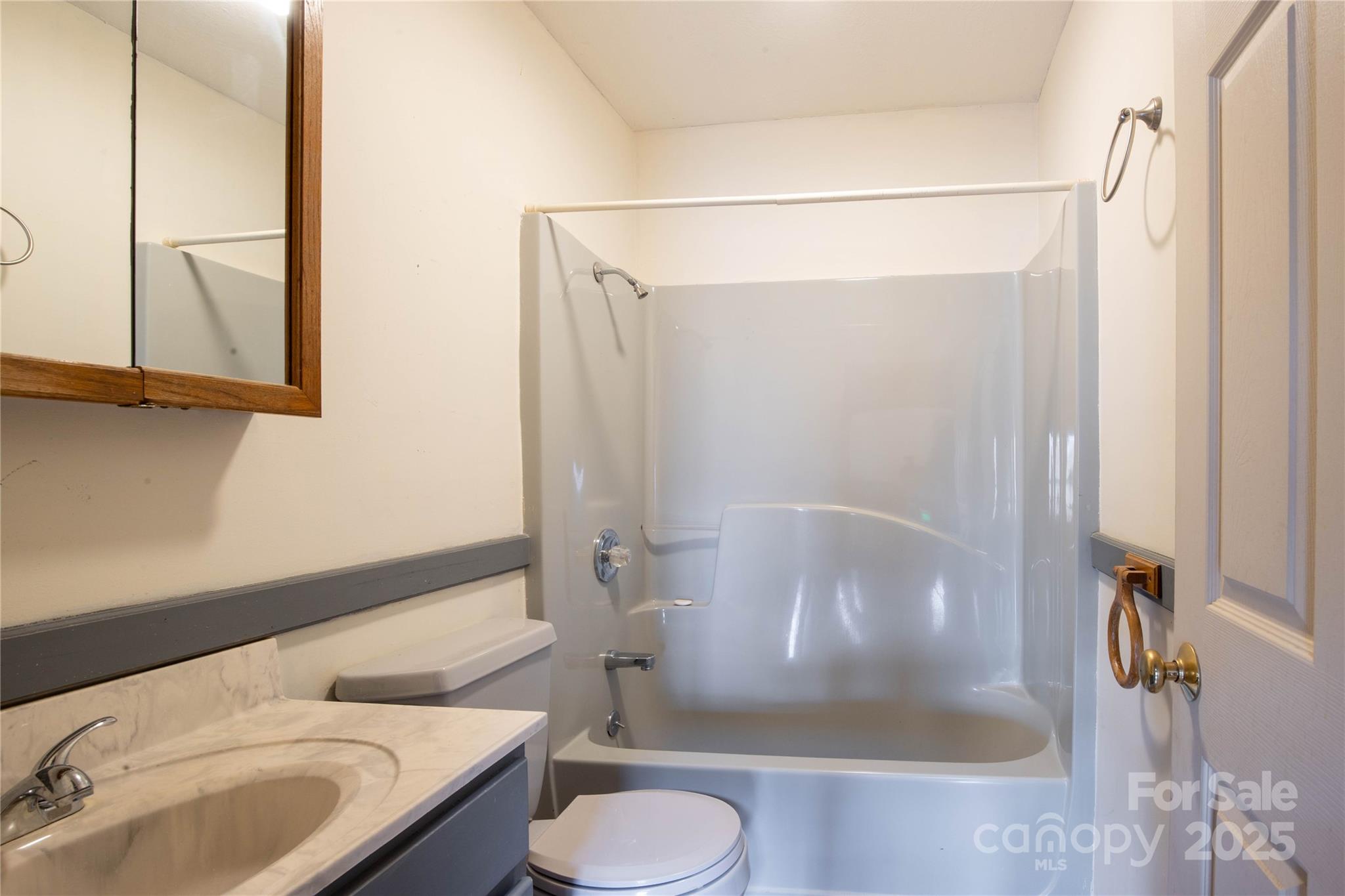 400 Three Dog Mountain Road Bakersville NC 28705