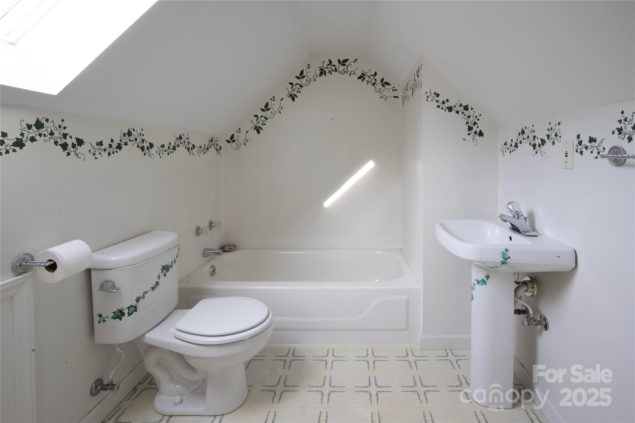 400 Three Dog Mountain Road Bakersville NC 28705