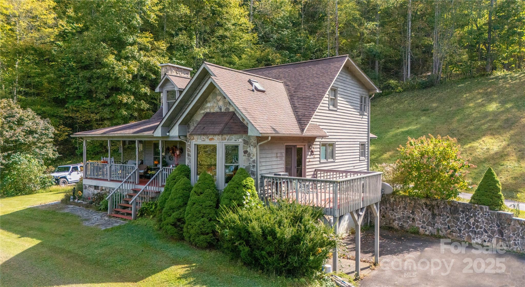 400 Three Dog Mountain Road Bakersville NC 28705
