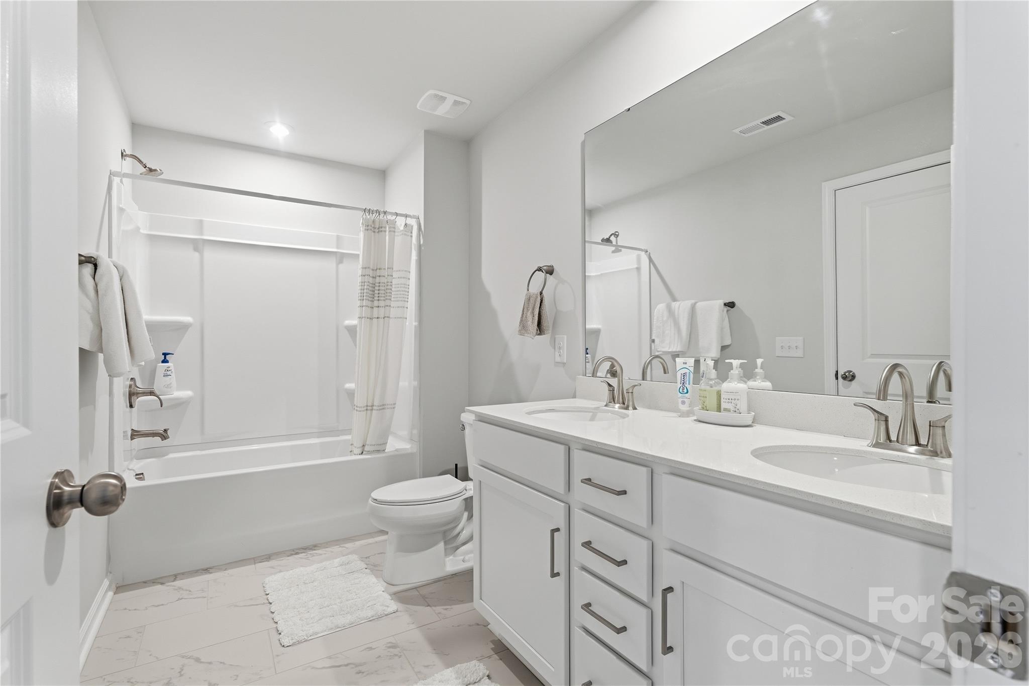 4011 Vista Pine Drive Charlotte NC 28215