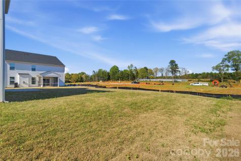 4011 Vista Pine Drive Charlotte NC 28215