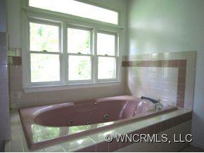 15 Arborwood Trail Candler NC 28715