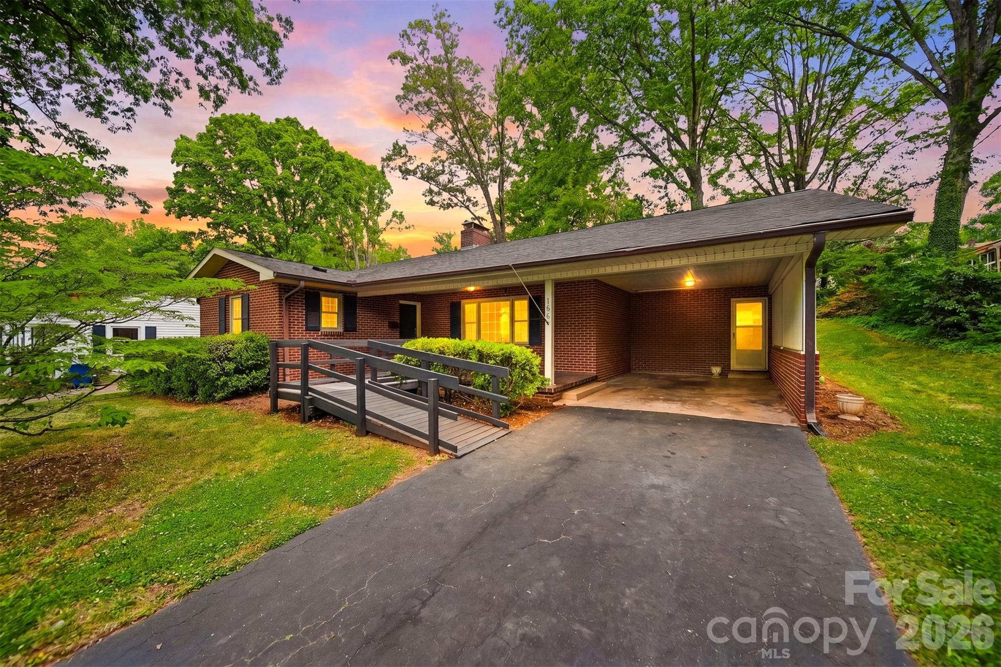 105 Ann Street Morganton NC 28655