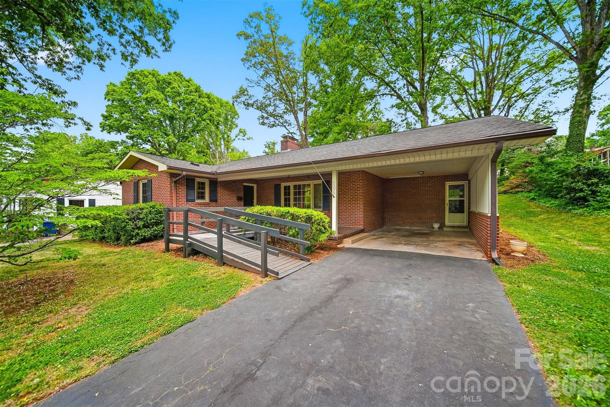 105 Ann Street Morganton NC 28655