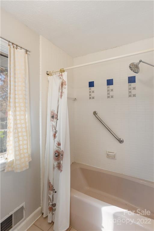 10 Ballantree Drive Asheville NC 28803