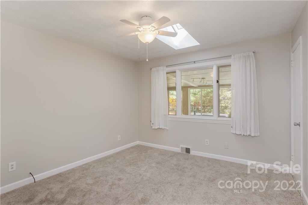 10 Ballantree Drive Asheville NC 28803