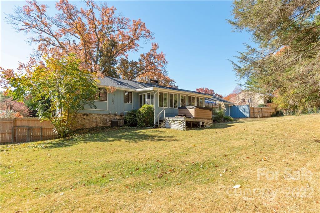10 Ballantree Drive Asheville NC 28803