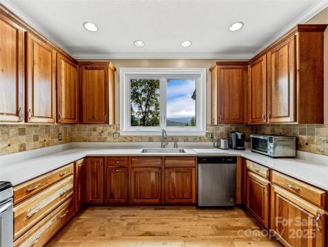 23 Clear Vista Drive Asheville NC 28805